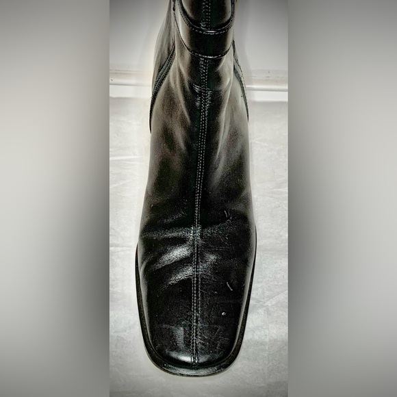 Coach ankle boots with buckle, size 6B, black leather, made in Italy, no box. - Picture 4 of 11